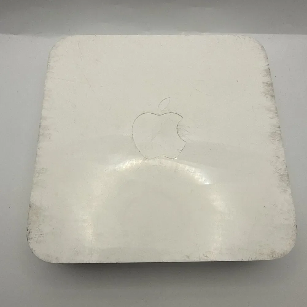 Apple AirPort Extreme Base Station A1143 802.11n Dual-Band Wi-Fi Router